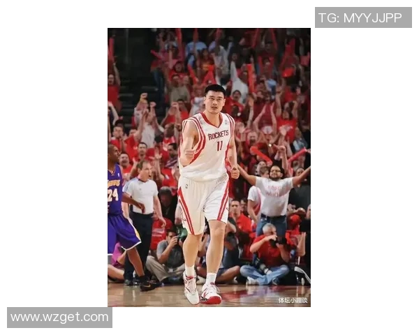 姚明苦笑背后的故事与篮球生涯的酸甜苦辣 姚明苦笑背后的故事与篮球生涯的酸甜苦辣