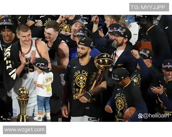 湖人负掘金，艰难迎来季后赛首败：重压之下的英雄之路