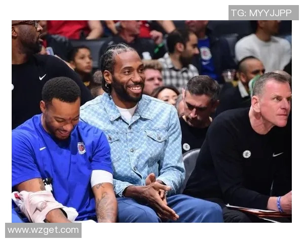 猛龙幕后揭秘:球员内讧矛盾频发,训练气氛紧张 猛龙幕后揭秘:球员内讧矛盾频发,训练气氛紧张